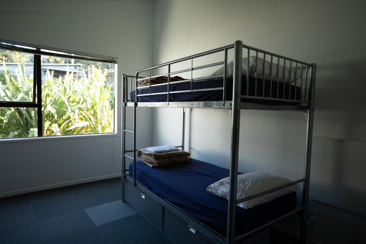 Waiheke Backpackers Hostel Onetangi Экстерьер фото