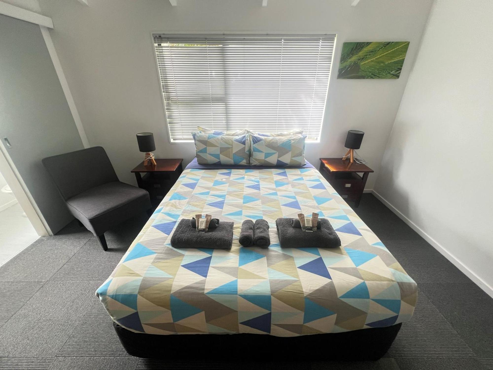Waiheke Backpackers Hostel Onetangi Экстерьер фото