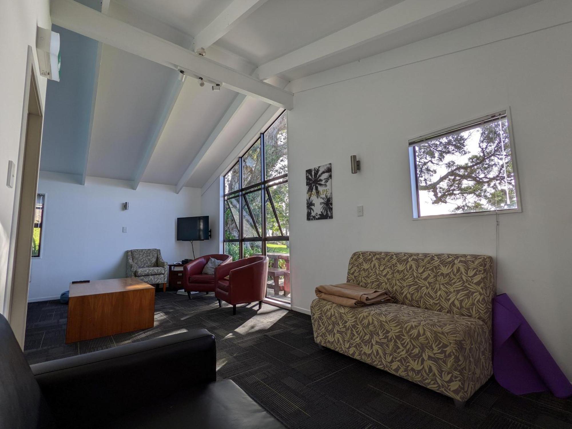 Waiheke Backpackers Hostel Onetangi Экстерьер фото