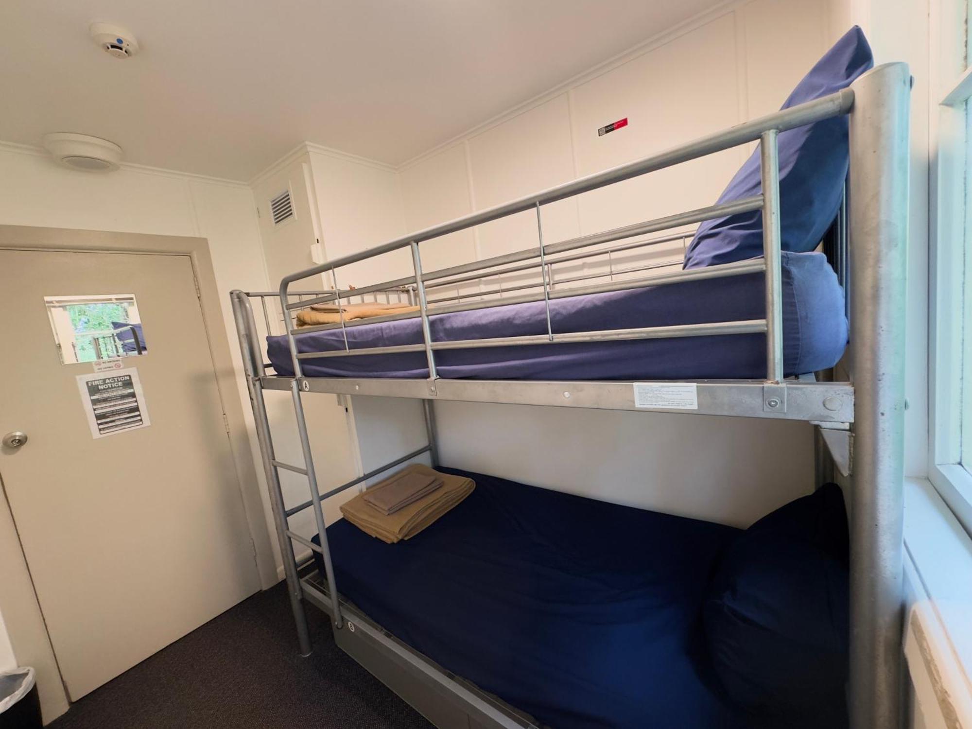 Waiheke Backpackers Hostel Onetangi Экстерьер фото