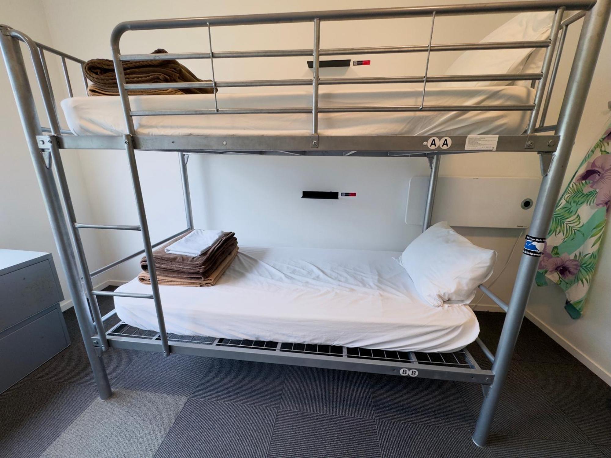 Waiheke Backpackers Hostel Onetangi Экстерьер фото