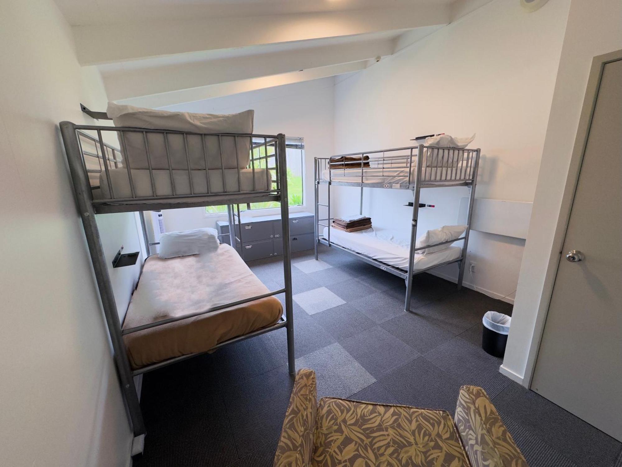 Waiheke Backpackers Hostel Onetangi Экстерьер фото